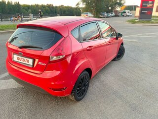 2009 Ford Fiesta Mk6, красный, 299000 рублей, вид 3