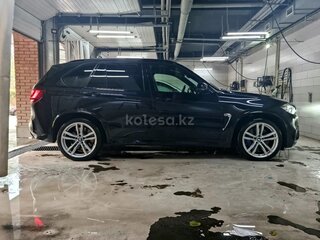 2015 BMW X5 M II (F85), чёрный, 5200000 рублей, вид 3