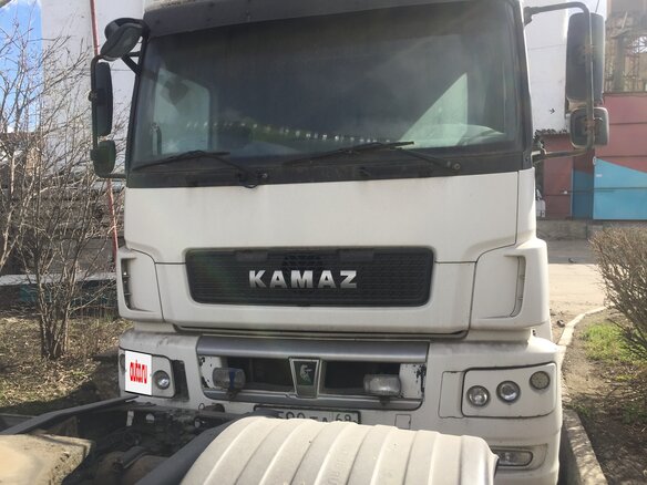 2014 КамАЗ 5490, белый, 1000000 рублей
