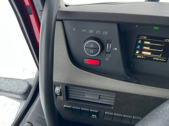 2017 Volvo FH, красный, 11399999 рублей - вид 11