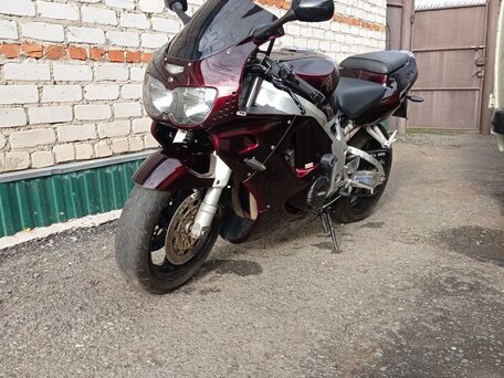 1997 Honda CBR 900RR Fireblade, красный, 554000 рублей, вид 4