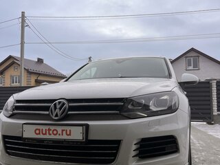 2012 Volkswagen Touareg II, белый, 2750000 рублей, вид 3