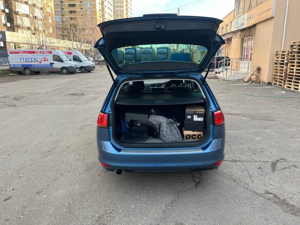 2015 Volkswagen Golf VII, синий, 1000000 рублей - вид 17