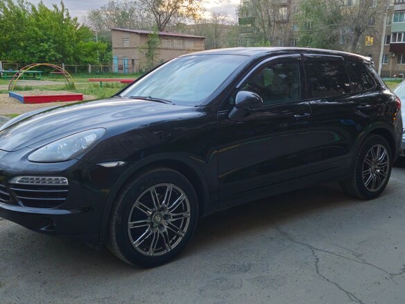 2013 Porsche Cayenne Diesel II (958), чёрный, 3000000 рублей