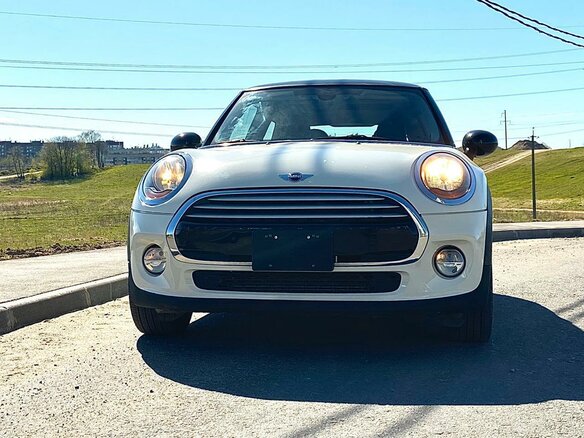2015 Mini Hatch Cooper III (F55/F56), белый - вид 4