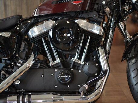 2021 Harley-Davidson Forty-Eight, красный, 2499000 рублей, вид 3