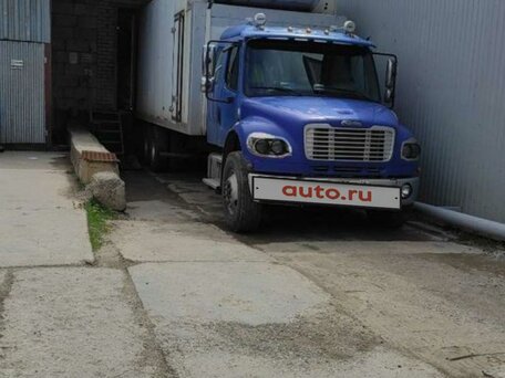 2006 Freightliner Business Class (M2), синий, 2999999 рублей, вид 4