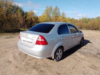 2010 Chevrolet Aveo I Рестайлинг, серебристый, 500000 рублей, вид 4