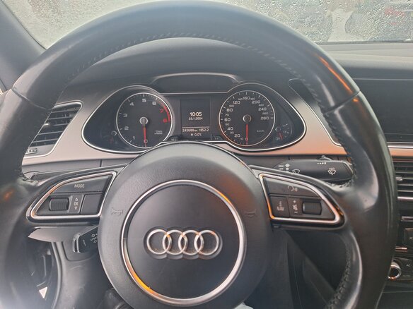 2013 Audi A4 IV (B8) Рестайлинг, чёрный, 1139783 рублей - вид 11