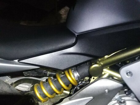 2007 Kawasaki ER-6F (Ninja 650R), серебристый, 380000 рублей, вид 4