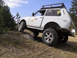 1994 Lada (ВАЗ) 2121 (4x4) I Рестайлинг, белый, 299990 рублей, вид 3