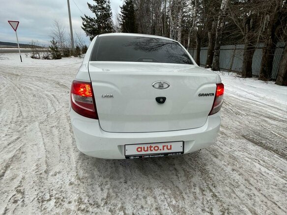 2017 Lada (ВАЗ) Granta I, белый, 580000 рублей - вид 5