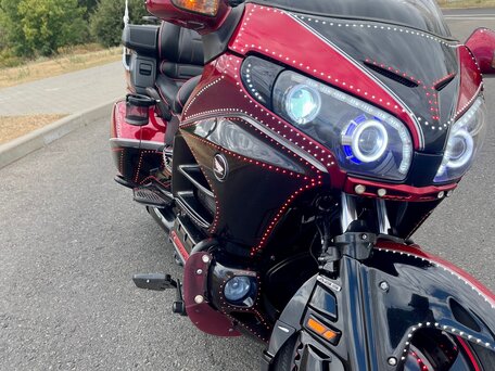 2012 Honda GL 1800 Gold Wing, красный, 2000000 рублей, вид 3