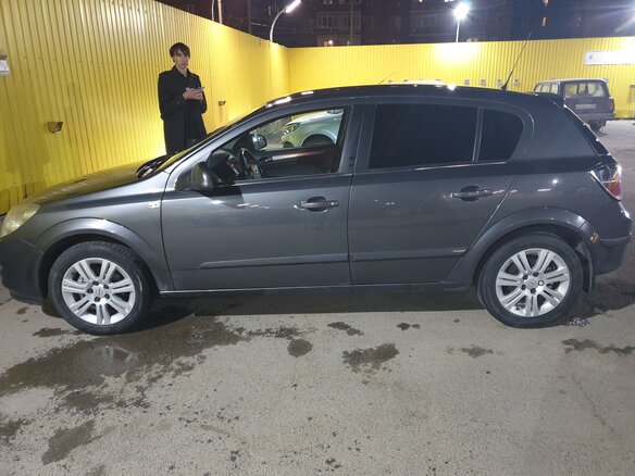 2011 Opel Astra H Рестайлинг, серый, 580000 рублей