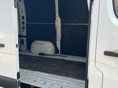 2013 Renault Master, белый, 1540000 рублей, вид 4