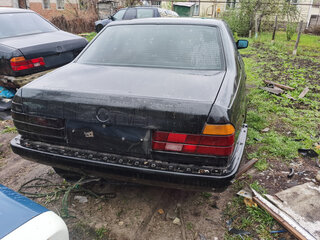 1986 BMW 7 серии 735Li II (E32), чёрный, 100000 рублей, вид 3