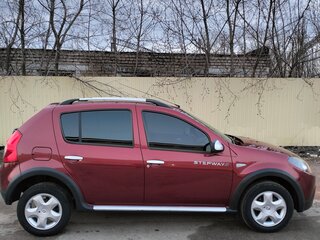 2013 Renault Sandero Stepway I, красный, 740000 рублей, вид 4