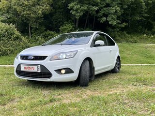 2010 Ford Focus II Рестайлинг, белый, 1150000 рублей, вид 1
