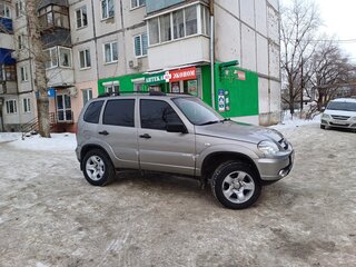 2012 Chevrolet Niva I Рестайлинг, серый, 699000 рублей, вид 4