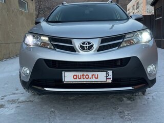 2015 Toyota RAV4 IV (XA40), серебристый, 1950000 рублей, вид 5