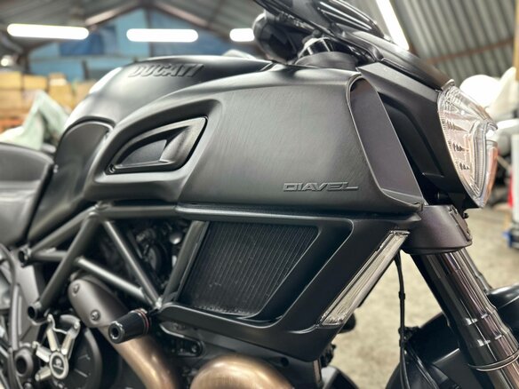 2014 Ducati Diavel, чёрный, 1250000 рублей - вид 17