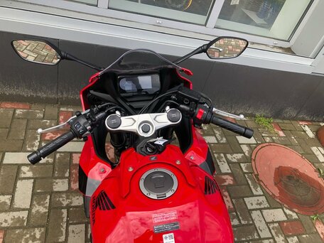 2023 Honda CBR 650R, красный, 1700000 рублей, вид 5