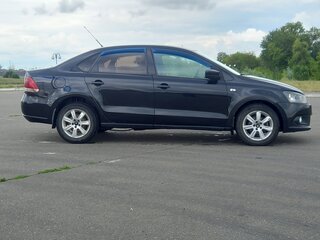 2011 Volkswagen Polo V, чёрный, 660000 рублей, вид 4