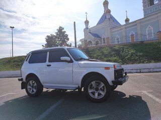 2024 Lada (ВАЗ) Niva Legend I, белый, 1200000 рублей, вид 2
