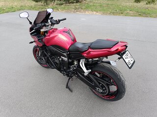 2007 Yamaha FZ1, красный, 550000 рублей, вид 4