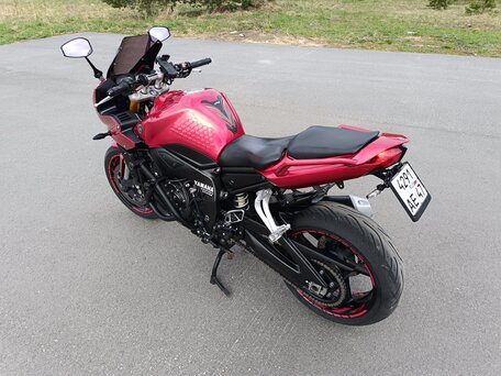 2007 Yamaha FZ1, красный, 550000 рублей, вид 4
