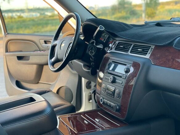 2012 Chevrolet Tahoe 6AT III, белый, 2700000 рублей - вид 7