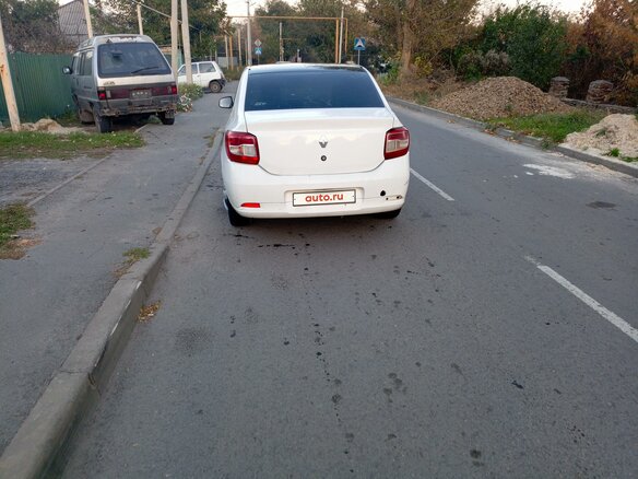 2014 Renault Logan II, белый, 410000 рублей - вид 2