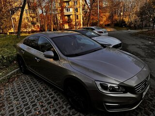 2014 Volvo S60 II Рестайлинг, бежевый, 850000 рублей, вид 1