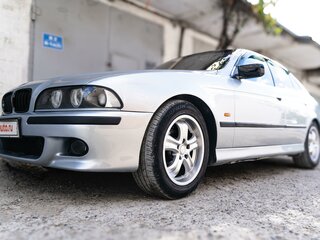 1998 BMW 5 серии 523i IV (E39), серебристый, 850000 рублей, вид 4