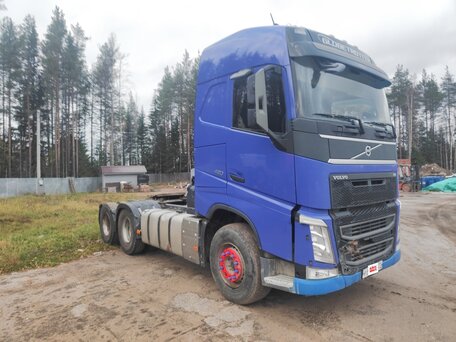 2018 Volvo FH, синий, 7800000 рублей, вид 2