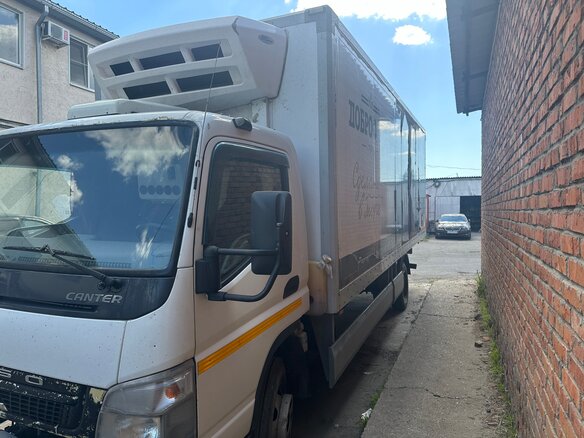 2018 Fuso (Mitsubishi) Canter, белый, 2500000 рублей - вид 1