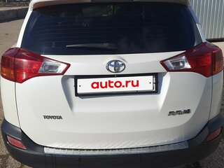 2013 Toyota RAV4 IV (XA40), белый, 1880000 рублей, вид 2
