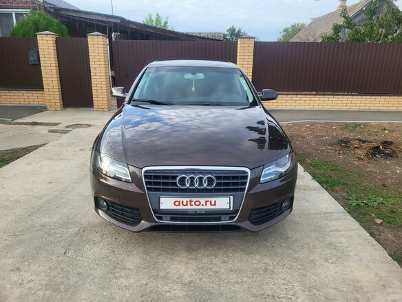 2010 Audi A4 IV (B8), коричневый, 1600000 рублей - вид 3
