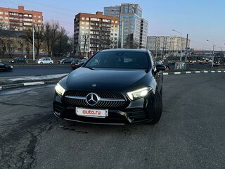 2018 Mercedes-Benz A-Класс 200 IV (W177), чёрный, 2148551 рублей, вид 1