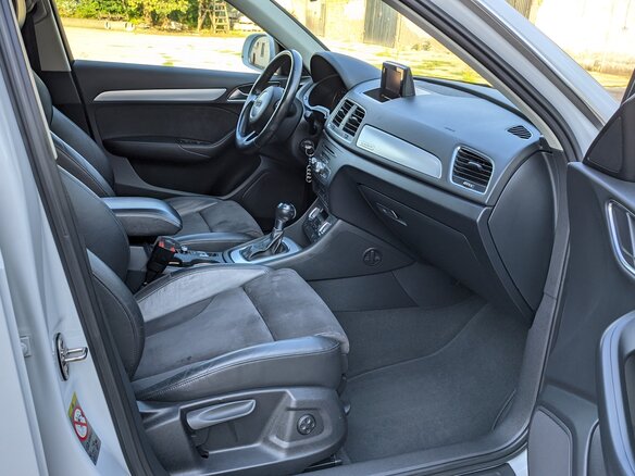 2012 Audi Q3 I (8U), белый, 1900000 рублей - вид 5
