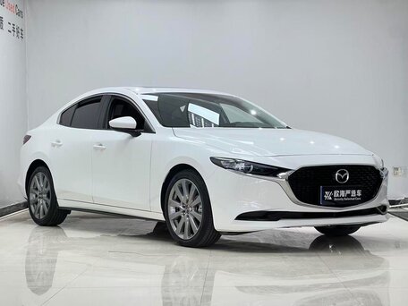 2023 Mazda 3 Axela IV (BP), белый, 1420000 рублей, вид 3