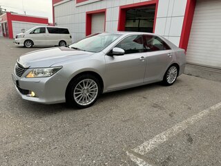 2013 Toyota Camry VII (XV50), серый, 1600000 рублей, вид 1