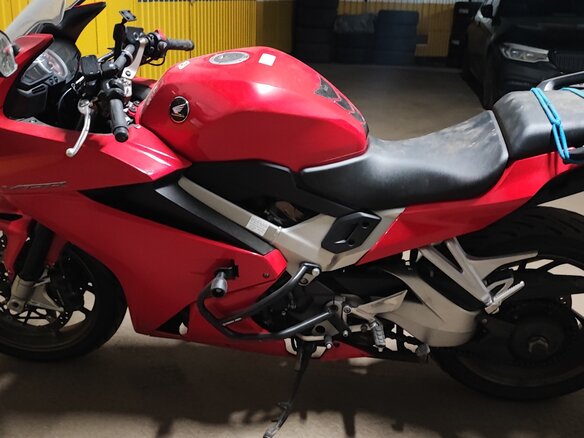 2015 Honda VFR 800, красный, 600000 рублей - вид 3
