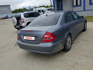 2004 Mercedes-Benz E-Класс 320 III (W211, S211), синий, 690000 рублей, вид 3