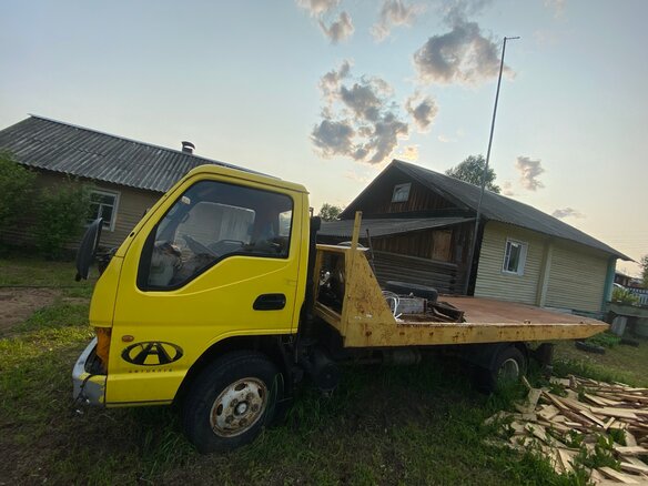 2005 JAC HFC 1040K, жёлтый, 700000 рублей - вид 3