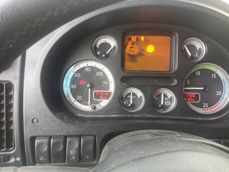 2011 DAF XF 105, белый, 2500000 рублей, вид 2