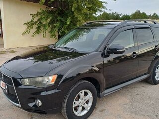2010 Mitsubishi Outlander II Рестайлинг, чёрный, 1400000 рублей, вид 1