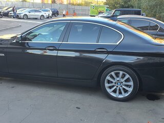 2013 BMW 5 серии 530d xDrive VI (F10/F11/F07) Рестайлинг, чёрный, 3333777 рублей, вид 4