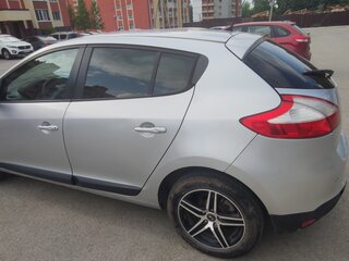 2010 Renault Megane III, серебристый, 535000 рублей, вид 4
