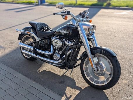 2020 Harley-Davidson Fat Boy, чёрный, 2090000 рублей, вид 1
